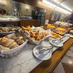 Fontana 3*, Venedig Italien