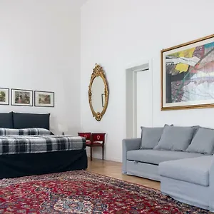 Second Floor Centro Storico Bologne